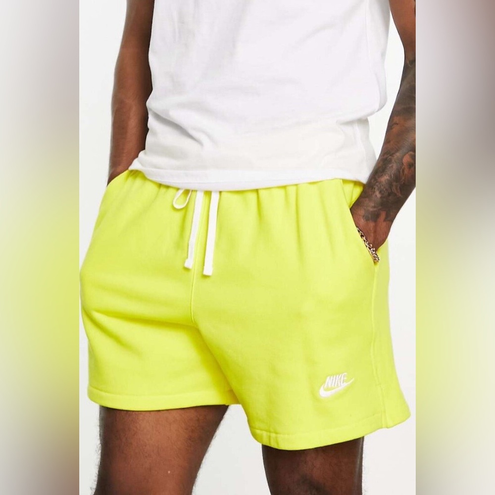 NIKE club fleece mens shorts
